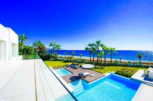 Buying Luxury Property in Spain